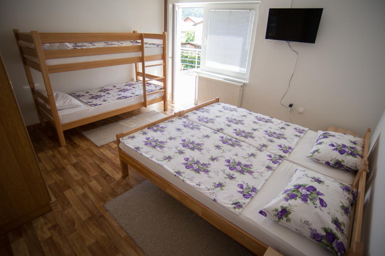 Hostel Larisa Banja Luka Eksteriør bilde